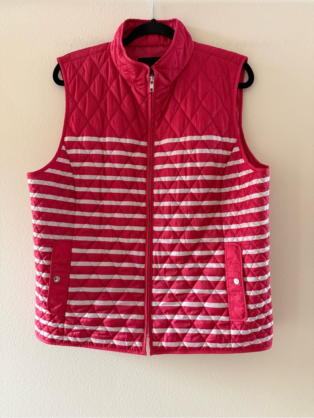 Talbots Women’s Light Red and White Quilted Sleeveless Vest